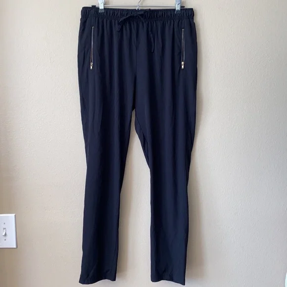 H&M Black Joggers with Zipper Pockets - Picture 3 of 10